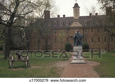 Stock Photo -  college, university, Williamsburg, Virginia, VA, Campus of the College of William and Mary in Williamsburg.. Fotosearch