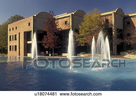Stock Image -  fountain, Dr. Martin Luther King Jr MLK, Atlanta, GA, Georgia, Sweet Auburn, Fountain at the reflecting pool at The Martin Luther King Jr. Center for Non-violent Social Change at the Martin Luther King Jr. National Historic Site in Atlanta.. Fotosearch