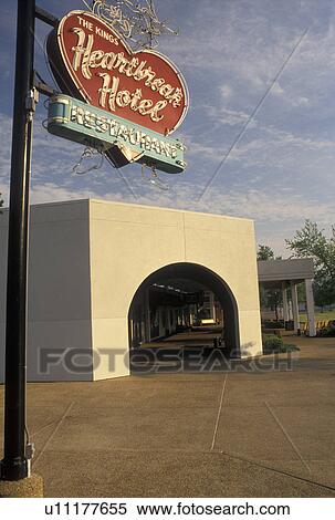 Graceland, Elvis, Memphis, TN, Tennessee, Heartbreak Hotel at Elvis Presley's Graceland in Memphis. View Large Photo Image Stock Photography - Graceland, Elvis, Memphis, TN, Tennessee, Heartbreak Hotel at Elvis Presley's Graceland in Memphis.. Fotosearch