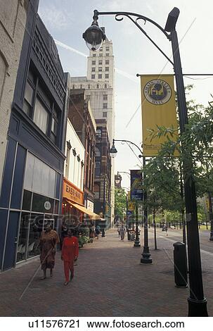 Memphis, TN, Tennessee, Main Street in downtown Memphis. View Large Photo Image Stock Image - Memphis, TN, Tennessee, Main Street in downtown Memphis.. Fotosearch