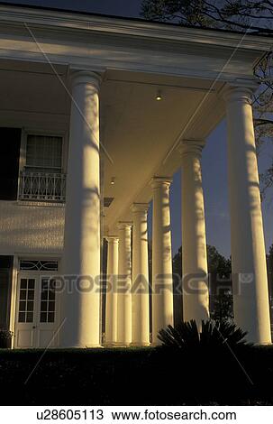 plantation, Louisiana, Baton Rouge, LA, Governor's Mansion, a sprawling plantation house, in Baton Rouge. View Large Photo Image Stock Image - plantation, Louisiana, Baton Rouge, LA, Governor's Mansion, a sprawling plantation house, in Baton Rouge.. Fotosearch