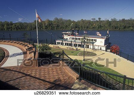 Riverboat Waterfront Augusta Ga Georgia Princess Augusta Docked Along The Riverwalk On The Savannah River In Augusta Stock Image U Fotosearch