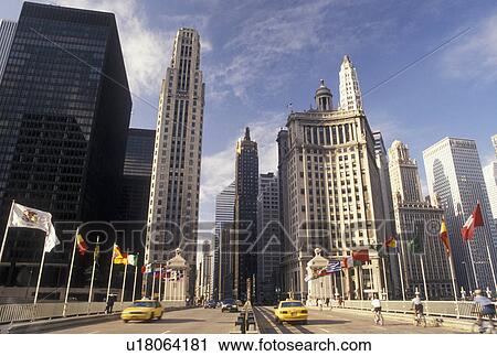 skyline, Chicago, IL, Illinois, Michigan Avenue Bridge and downtown skyline of Chicago. View Large Photo Image Stock Image - skyline, Chicago, IL, Illinois, Michigan Avenue Bridge and downtown skyline of Chicago.. Fotosearch