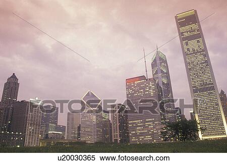 skyline, Chicago, IL, Illinois, Skyline of downtown Chicago in the evening. View Large Photo Image Stock Photography - skyline, Chicago, IL, Illinois, Skyline of downtown Chicago in the evening.. Fotosearch
