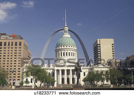 Stock Image -  St. Louis, MO, Missouri, The Old Courthouse and Gateway Arch from Kiener Plaza in Saint Louis. Jefferson National Expansion Memorial. . Fotosearch