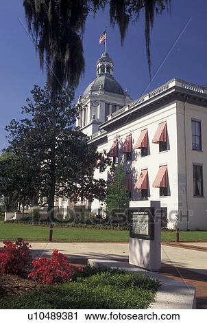 Stock Image -  State Capitol, State House, Tallahassee, FL, Florida, The Old State Capitol in the capital city of Tallahassee.. Fotosearch