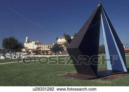 Tampa Bay, St. Petersburg, FL, Florida, Sculpture on the lawn of The Stouffer Vinoy Resort at North Yacht Basin on Tampa Bay in Saint Petersburg. View Large Photo Image Stock Image - Tampa Bay, St. Petersburg, FL, Florida, Sculpture on the lawn of The Stouffer Vinoy Resort at North Yacht Basin on Tampa Bay in Saint Petersburg.. Fotosearch