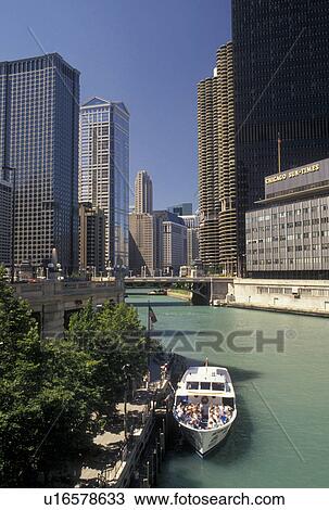 tourboat, Chicago, IL, Illinois, Chicago River, A sightseeing tour boat loads passengers along the Chicago River in downtown Chicago. View Large Photo Image Stock Image - tourboat, Chicago, IL, Illinois, Chicago River, A sightseeing tour boat loads passengers along the Chicago River in downtown Chicago.. Fotosearch