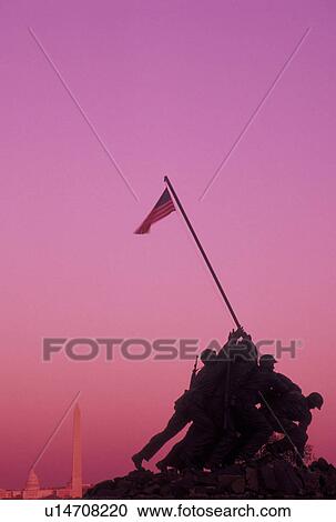 Stock Image -  Washington, DC, Marine Corps Memorial, Arlington, VA, Iwo Jima, Arlington National Cemetery, Virginia, sunset, The U. S. Marine Corps Memorial, Iwo Jima, at the Arlington Nat'l Cemetery overlooking Washington DC. Washington Monument and US Capitol Buildin. Fotosearch