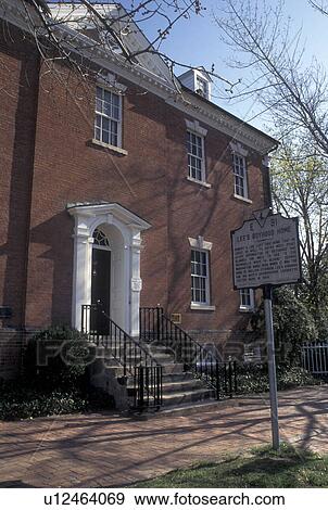 Stock Photo -  Alexandria, VA, Virginia, Boyhood Home of Robert E. Lee in downtown Alexandria.. Fotosearch
