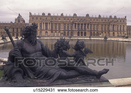 Chateau de Versailles, France, Versailles, Paris, Yvelines, Europe, Statue in the gardens outside the 17th century Chateau de Versailles. View Large Photo Image Stock Image - Chateau de Versailles, France, Versailles, Paris, Yvelines, Europe, Statue in the gardens outside the 17th century Chateau de Versailles.. Fotosearch