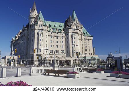 Hotel Ottawa Canada Ontario Fairmont Chateau Laurier Hotel Dans En Ville Ottawa Banque De Photographies U Fotosearch