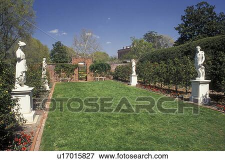 NC, North Carolina, garden, New Bern, Gardens of Tyron Palace at Tyron Palace Historic Sites and Gardens in New Bern. View Large Photo Image Stock Photo - NC, North Carolina, garden, New Bern, Gardens of Tyron Palace at Tyron Palace Historic Sites and Gardens in New Bern.. Fotosearch