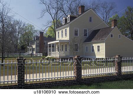 Stock Image -  New Bern, NC, North Carolina, Cutting-Allen House in New Bern in the spring.. Fotosearch