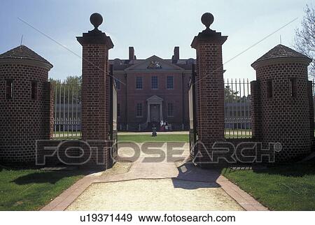 New Bern, NC, North Carolina, Tyron Palace at Tyron Palace Historic Sites and Gardens in New Bern. View Large Photo Image Stock Photo - New Bern, NC, North Carolina, Tyron Palace at Tyron Palace Historic Sites and Gardens in New Bern.. Fotosearch