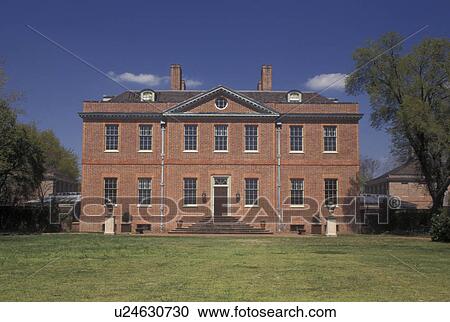 New Bern, Tyron Palace, NC, North Carolina, Tyron Palace at Tyron Palace Historic Sites and Gardens in New Bern. View Large Photo Image Stock Image - New Bern, Tyron Palace, NC, North Carolina, Tyron Palace at Tyron Palace Historic Sites and Gardens in New Bern.. Fotosearch