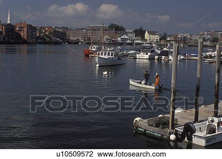 Portsmouth, NH, New Hampshire, View of boats docked along the Piscataqua River in Portsmouth. View Large Photo Image Stock Image - Portsmouth, NH, New Hampshire, View of boats docked along the Piscataqua River in Portsmouth.. Fotosearch