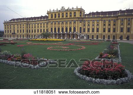 Vienna, Schonbrunn Palace, Austria, Wien, Schloss Schonbrunn, a 1440-room summer palace View Large Photo Image Stock Image - Vienna, Schonbrunn Palace, Austria, Wien, Schloss Schonbrunn, a 1440-room summer palace. Fotosearch