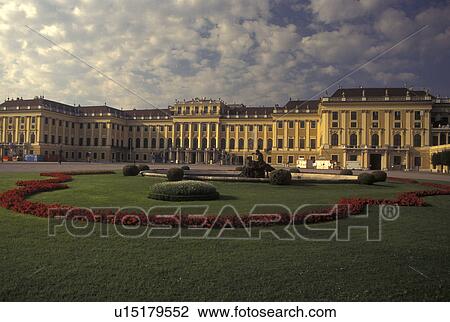 Stock Image -  Vienna, Schonbrunn Palace, Austria, Wien, Schloss Schonbrunn, a 1440-room summer palace. Fotosearch