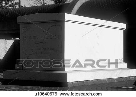 Atlanta, GA, Georgia, Martin Luther King Jr. National Historic Site, Martin Luther King Jr. 's Crypt, burial site, reflection pool, civil rights leader, The Martin Luther King Jr. Center for Non-violent Social Change, black & white View Large Photo Image Stock Photograph - Atlanta, GA, Georgia, Martin Luther King Jr. National Historic Site, Martin Luther King Jr. 's Crypt, burial site, reflection pool, civil rights leader, The Martin Luther King Jr. Center for Non-violent Social Change, black & white. Fotosearch