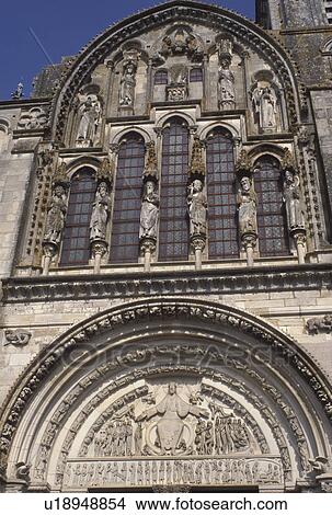 Picture -  Basilique Sainte Madeleine, Veselay, Burgundy, France, Yonne, Bourgogne, Europe, wine region, Basilique Ste-Madelaine in the town of Veselay.. Fotosearch