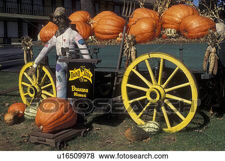 Branson, MO, Missouri, Fall pumpkin decorations at Melody Lane Inn View Large Photo Image Stock Photo - Branson, MO, Missouri, Fall pumpkin decorations at Melody Lane Inn. Fotosearch