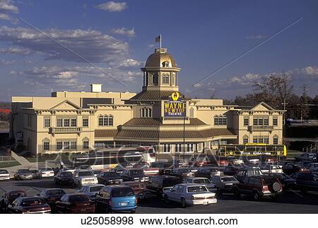 Branson, MO, Missouri, Wayne Newton Theatre View Large Photo Image Stock Photo -  Branson, MO, Missouri, Wayne Newton Theatre. Fotosearch
