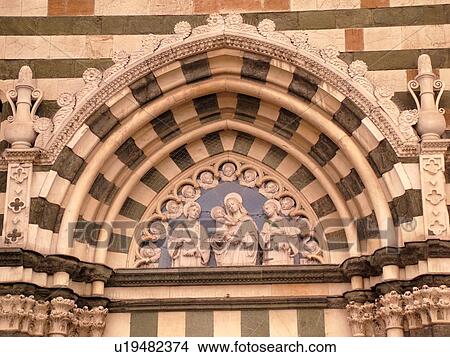 Picture -  cathedral, Tuscany, Italy, Prato, Toscana, Europe, Ornate fatade of the 12th century Cathedrale di Santo Stefano in the city of Prato. Fotosearch