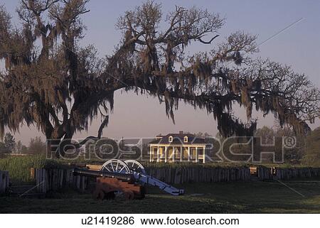 Stock Photograph -  Chalmette, New Orleans, LA, Louisiana, The Malus-Beauregard House on the grounds of the Chalmette Battlefield and National Cemetery at Jean Lafitte National Historical Park and Preserve.. Fotosearch