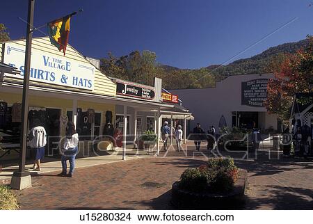Cherokee, NC, North Carolina, gift shops, shopping center, native americans, indians View Large Photo Image Picture - Cherokee, NC, North Carolina, gift shops, shopping center, native americans, indians. Fotosearch