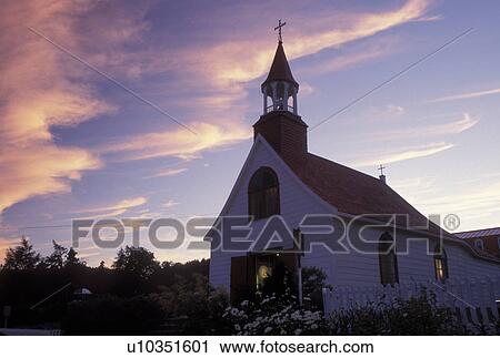church, Tadoussac, Canada, Quebec, Le Chapel Tadoussac (Tadoussac Chapel) with red roof in the summer resort town of Tadoussac. View Large Photo Image Stock Image - church, Tadoussac, Canada, Quebec, Le Chapel Tadoussac (Tadoussac Chapel) with red roof in the summer resort town of Tadoussac.. Fotosearch