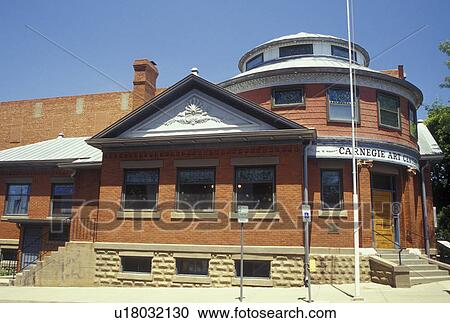 Stock Image -  Dodge City, KS, Kansas, Carnegie Center for the Arts. Fotosearch