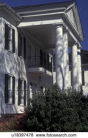 Gainesville, GA, Georgia, Riley Newman Quinlan Jones House, Green Street Historic District, antebellum View Large Photo Image Stock Photo -  Gainesville, GA, Georgia, Riley Newman Quinlan Jones House, Green Street Historic District, antebellum. Fotosearch