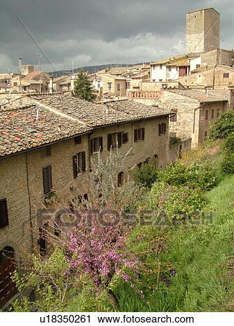 Stock Image -  Italy, Tuscany, San Gimignano, Toscana, Europe, Medieval town of San Gimignano.. Fotosearch