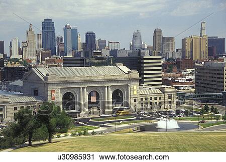 Stock Image -  Kansas City, MO, Missouri, Union Station, downtown skyline. Fotosearch