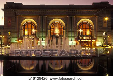 Kansas City, MO, Missouri, Union Station, The Bloch Fountain, evening View Large Photo Image Stock Photograph - Kansas City, MO, Missouri, Union Station, The Bloch Fountain, evening. Fotosearch