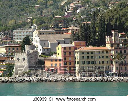 Stock Image -  Liguria, Italy, Santa Margherita Ligure, Riviera di Levante, Ligurian Riviera, Europe, The resort town of Santa Margherita Ligure along the Ligurian Coast.. Fotosearch