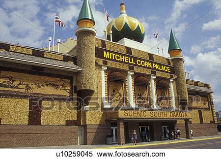 Mitchell, SD, South Dakota, The Corn Palace, designed from ears of corn View Large Photo Image Stock Photography - Mitchell, SD, South Dakota, The Corn Palace, designed from ears of corn. Fotosearch