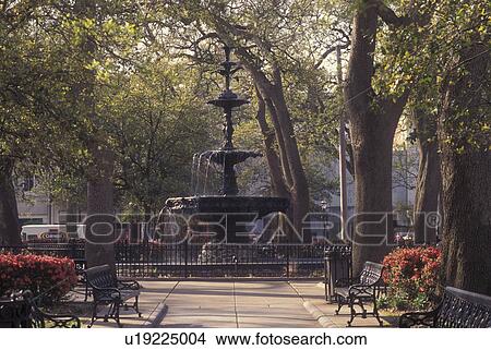 Mobile, AL, Alabama, Bienville Square, fountain View Large Photo Image Picture - Mobile, AL, Alabama, Bienville Square, fountain. Fotosearch