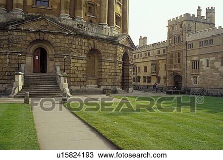 Stock Image -  University of Oxford, Oxford, England, Great Britain, United Kingdom, Europe, Radcliffe Camera and Lincoln College in Oxford, Britain's oldest university town.. Fotosearch