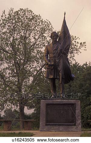 Stock Photography -  Vicksburg National Military Park, MS, Mississippi, Jefferson Davis Statue. Fotosearch