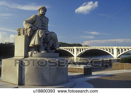 Vincennes, IN, Indiana, Lincoln Memorial Bridge, Wabash River, Francis Vigo Memorial View Large Photo Image Stock Image - Vincennes, IN, Indiana, Lincoln Memorial Bridge, Wabash River, Francis Vigo Memorial. Fotosearch