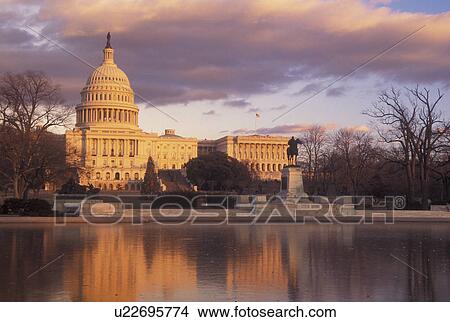 Picture -  Washington, DC, District of Columbia, U. S. Capitol Building. Fotosearch