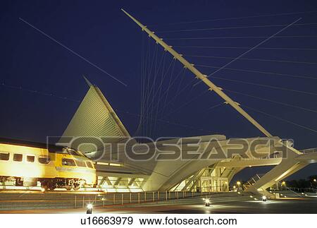 WI, Wisconsin, Milwaukee, Milwaukee County War Memorial Complex, Milwaukee Art Museum, evening View Large Photo Image Stock Photo - WI, Wisconsin, Milwaukee, Milwaukee County War Memorial Complex, Milwaukee Art Museum, evening. Fotosearch