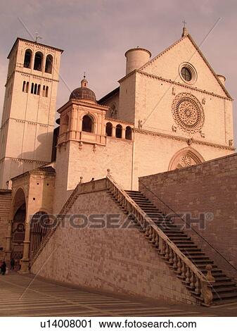 Stock Image -  Assisi, Umbria, Italy, Europe, Basilica di San Francesco (Basilica of St. Francis of Assisi) and the Sacro Convento in the medieval hill town of Assisi.. Fotosearch
