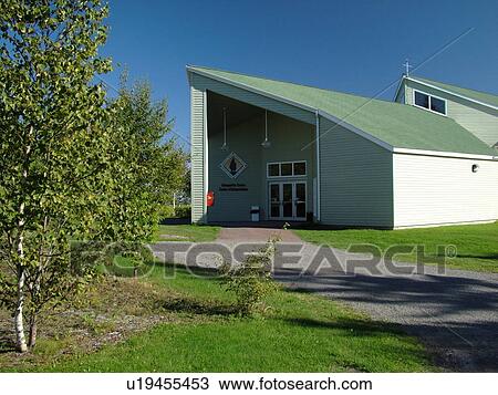 Stock Image -  Canada, New Brunswick, Bay of Fundy, Hopewell Rocks Ocean Tidal Exploration Site, Visitor Center. Fotosearch