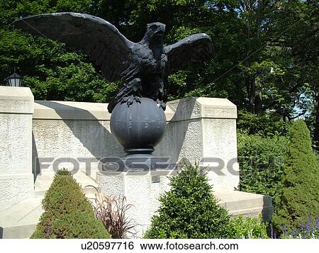 Centerport, NY, New York, Long Island, Vanderbilt Museum, eagle statue View Large Photo Image Stock Photograph - Centerport, NY, New York, Long Island, Vanderbilt Museum, eagle statue. Fotosearch