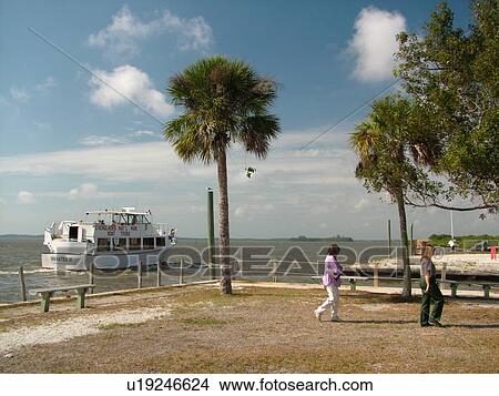 Everglades City, FL, Florida, Everglades National Park Boat Tour, cruise View Large Photo Image Picture - Everglades City, FL, Florida, Everglades National Park Boat Tour, cruise . Fotosearch