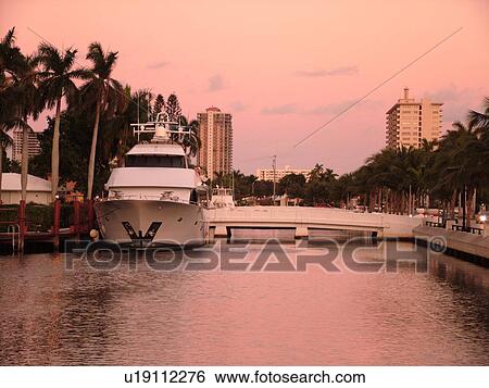 Fort Lauderdale, FL, Florida, Intracoastal Waterway, sunset View Large Photo Image Stock Photograph - Fort Lauderdale, FL, Florida, Intracoastal Waterway, sunset. Fotosearch