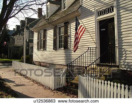 Stock Image -  Fredericksburg, VA, Virginia, Mary Washington House ca. 1772, mother of George Washington. Fotosearch